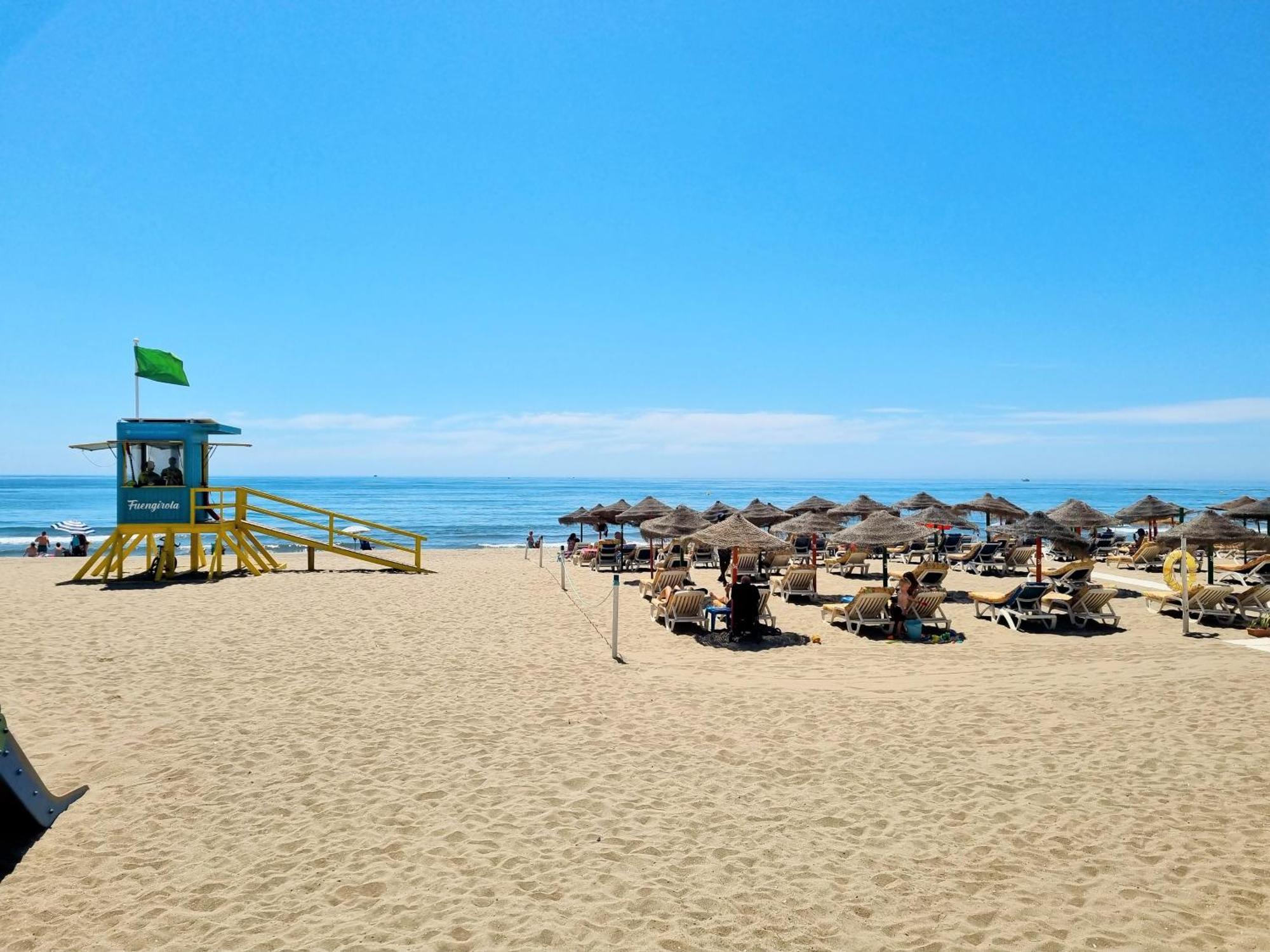 פואנגירולה Pyr Beach And Pool Studio I מראה חיצוני תמונה