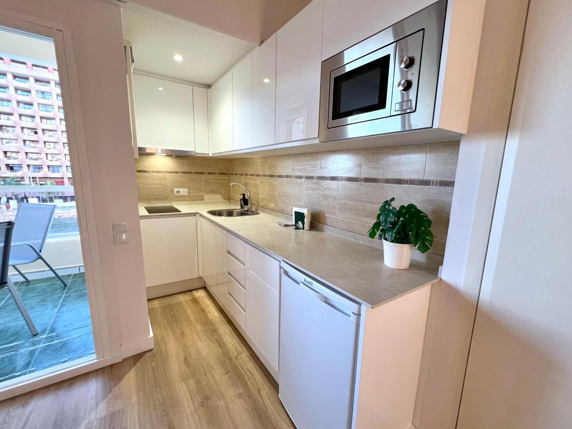 פואנגירולה Pyr Beach And Pool Studio I מראה חיצוני תמונה